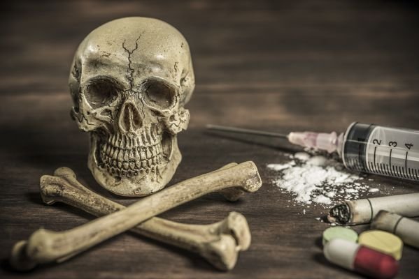Clínica de tratamento para drogados: como funciona e quando procurar? 1 b965a781020934a031567ced1fe28acb